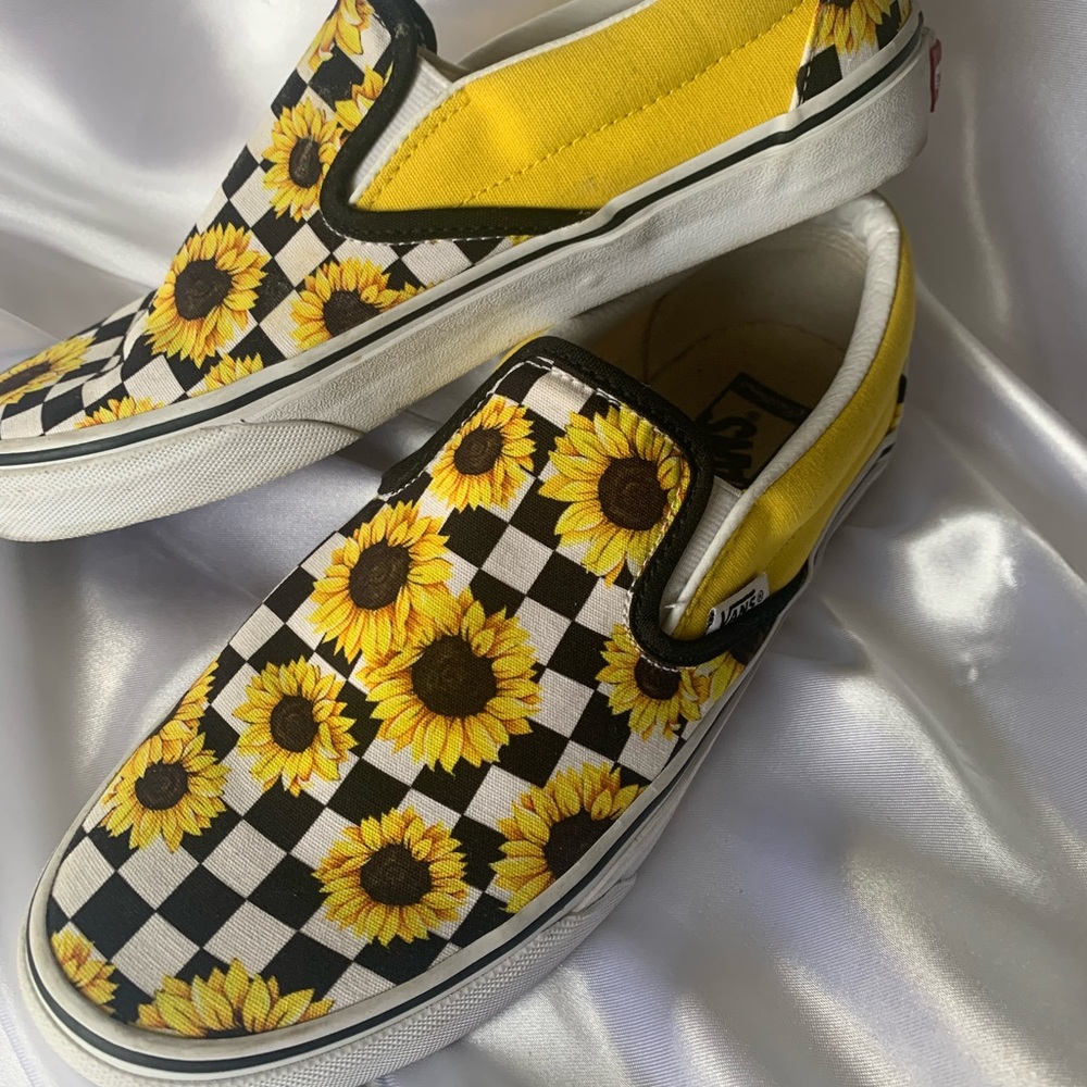 Vans custom made sun flowers shoes